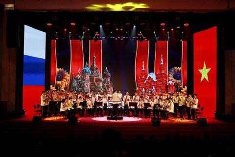 Tổng Bí thư Tô Lâm dự Chương trình nghệ thuật “Tâm hồn Nga trong lòng Việt Nam”