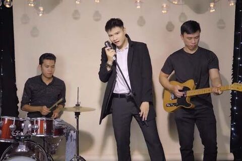 "Kẻ bơ vơ" - "Thánh ca" của hội trồng cây si đây rồi