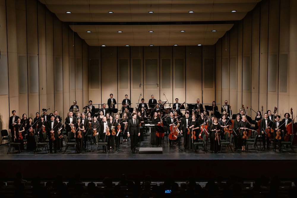 Huyền thoại violin Joshua Bell sẽ biểu diễn cùng Dàn nhạc SSO trong hòa nhạc “Fantastique!” - ảnh 3