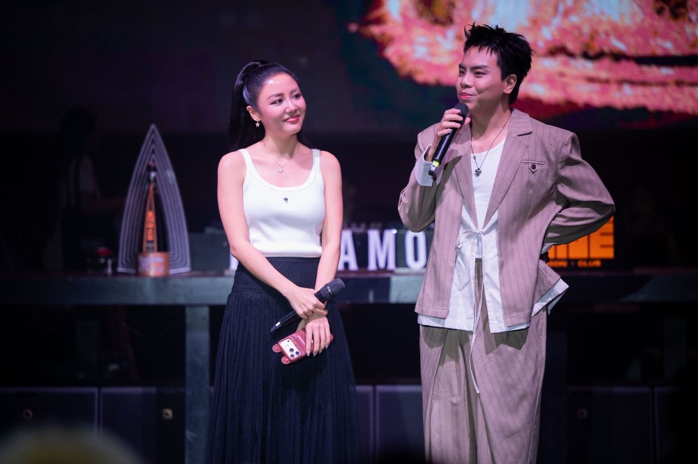 Album “Giai nhân” của Văn Mai Hương: Sống thật với những điều từng giấu kín - Ảnh 1. Album “Giai nhân” của Văn Mai Hương: Sống thật với những điều từng giấu kín - Ảnh 1.