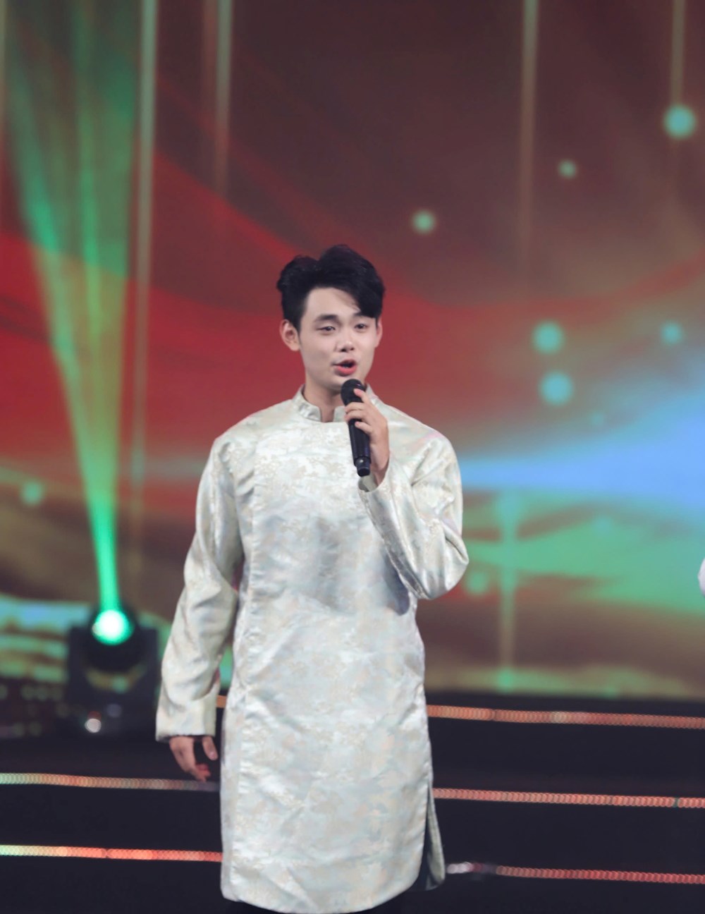 Toàn cảnh chương trình nghệ thuật “Sáng mãi tên Người“ - ảnh 27