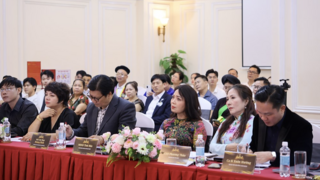 <a href="/tin-tuc" title="Tin tức" rel="dofollow">Tin tức</a>