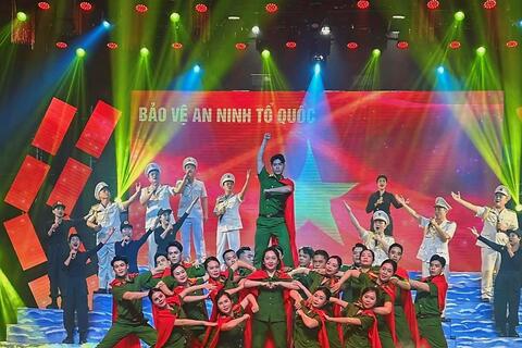 Đêm Gala “Tổ quốc bình yên - Hải Phòng rực sáng”