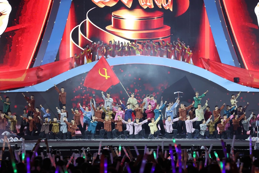 Một Hạ Long rực rỡ, một đêm nhạc không thể quên! - ảnh 10