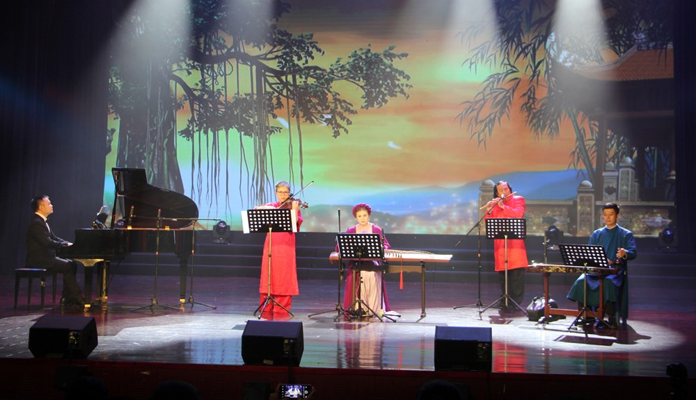 Vinh danh tác phẩm âm nhạc tiêu biểu, mở màn Liên hoan Âm nhạc toàn quốc mở rộng 2025 - ảnh 4