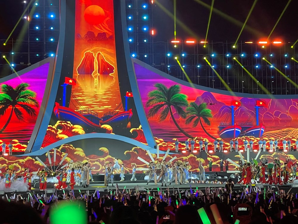 “Hạ Long 2025 – Hào khí Di sản, Bừng sáng tương lai”: Khúc giao hưởng của niềm tin và khát vọng - ảnh 5