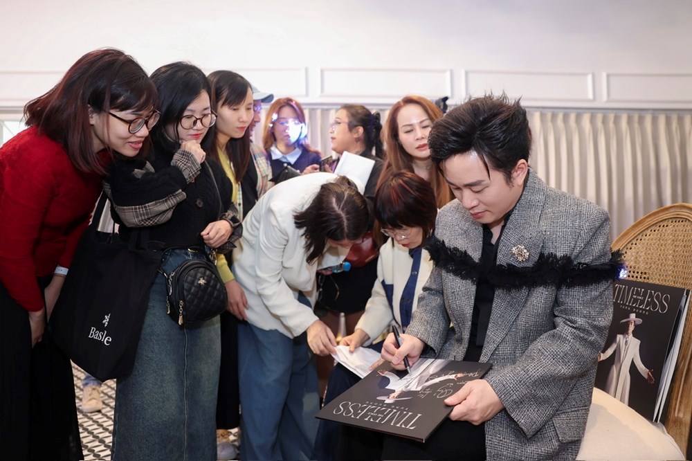 Tùng Dương và hành trình đối thoại với những tình khúc bất hủ - ảnh 4