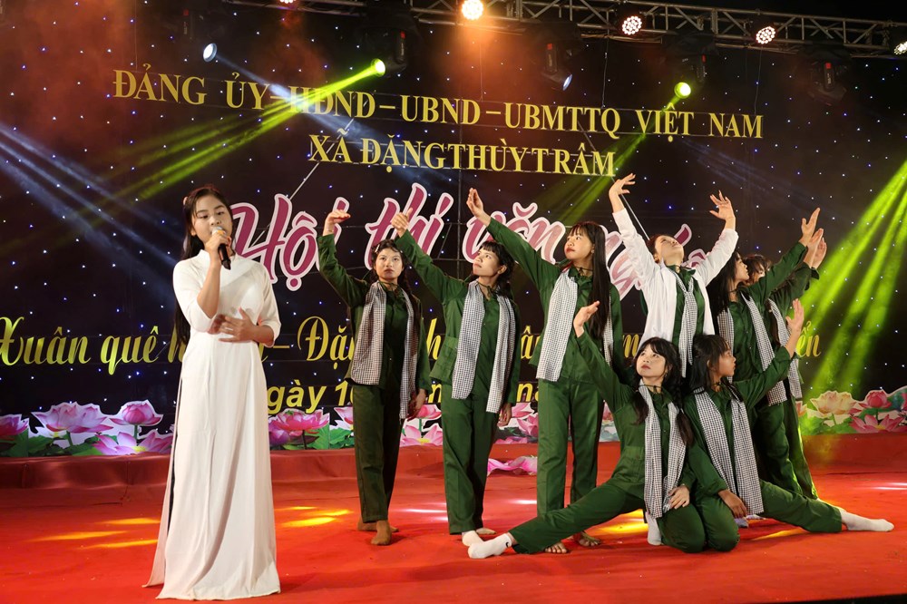 Rộn ràng Hội thi văn nghệ “Xuân quê hương – xã Đặng Thùy Trâm đổi mới và phát triển” - ảnh 7