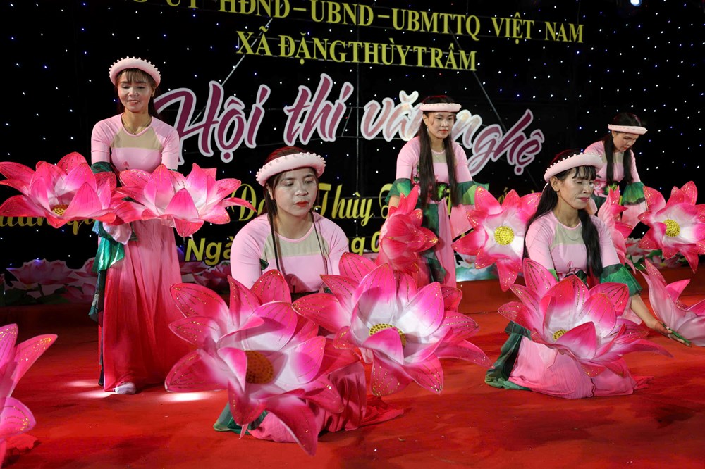 Rộn ràng Hội thi văn nghệ “Xuân quê hương – xã Đặng Thùy Trâm đổi mới và phát triển” - ảnh 5