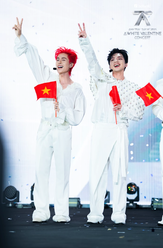 “Anh Trai “Say Hi” 2025 - A White Valentine Concert” lần đầu tạo nên “biển trắng” Valentine quy mô lớn tại Thủ đô Hà Nội - ảnh 3