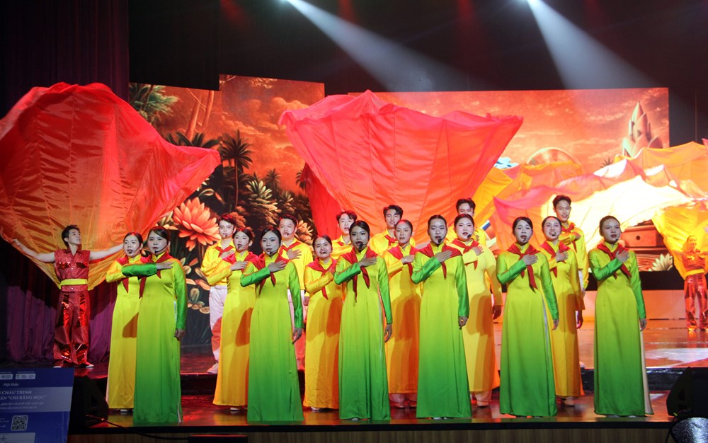 Đặc sắc chương trình nghệ thuật “Phan Châu Trinh - Di sản khai minh bất diệt” - ảnh 9