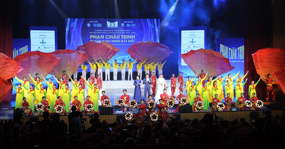 Đặc sắc chương trình nghệ thuật “Phan Châu Trinh - Di sản khai minh bất diệt” - ảnh 1